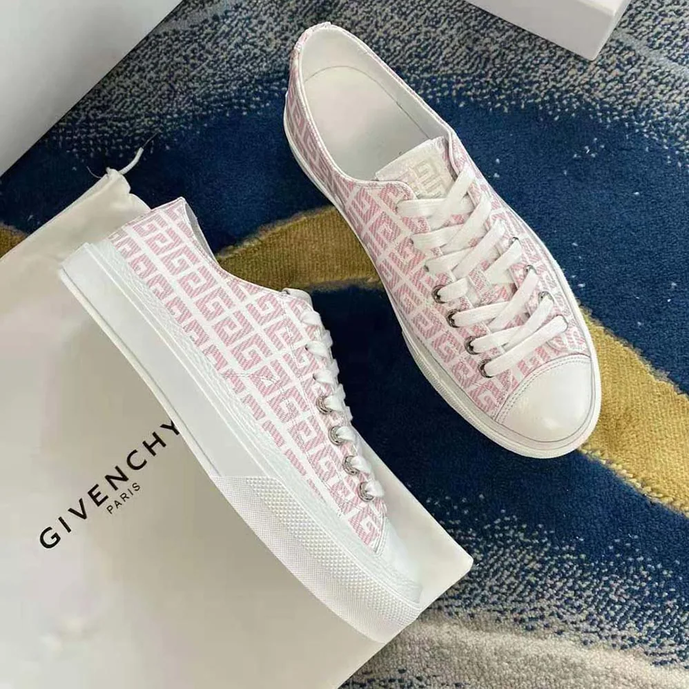Givenchy Sneakers City in 4G Jacquard for Women in Pink Givenchy Sneakers City in 4G Jacquard for Women in Pink