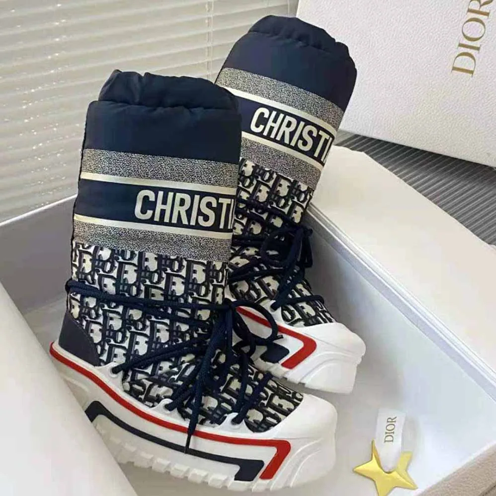 Dior Dioralps Snow Boot Deep Blue Dior Oblique Shiny Nylon for Women Dior Dioralps Snow Boot Deep Blue Dior Oblique Shiny Nylon for Women