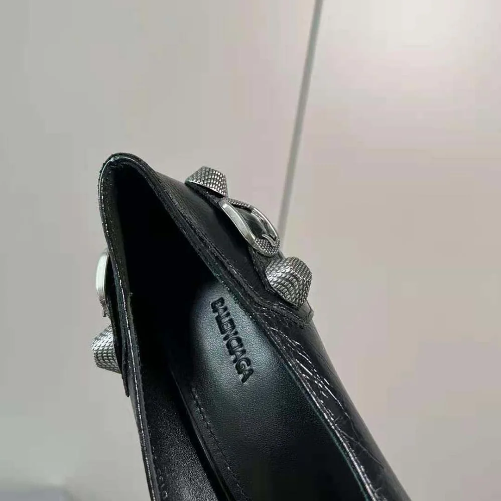 Balenciaga Cagole 90mm Pump in Black Arena Lambskin for Women Balenciaga Cagole 90mm Pump in Black Arena Lambskin for Women