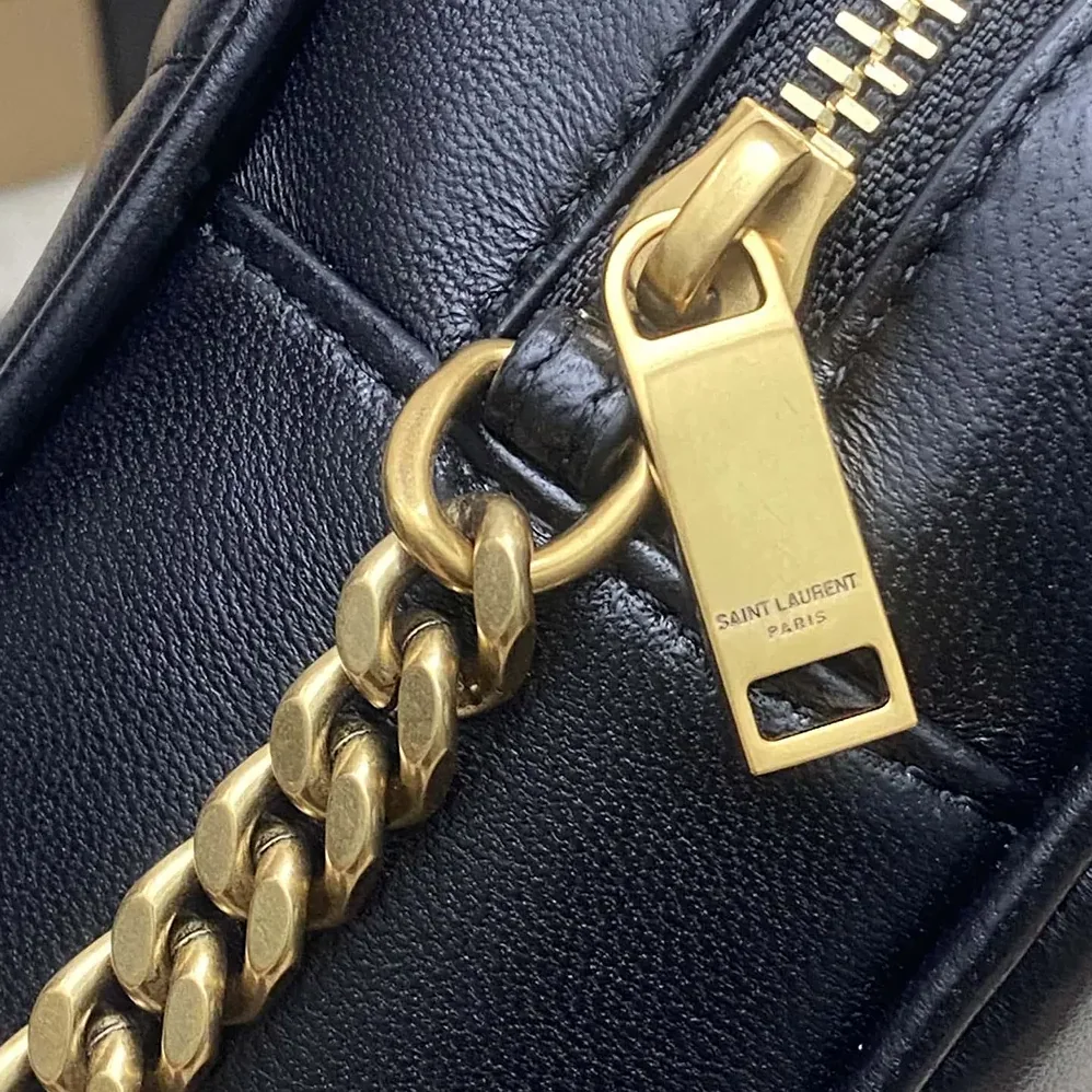 Saint Laurent YSL Loulou Camera Bag In Matelassé Lambskin for Women in Black Saint Laurent YSL Loulou Camera Bag In Matelassé Lambskin for Women in Black