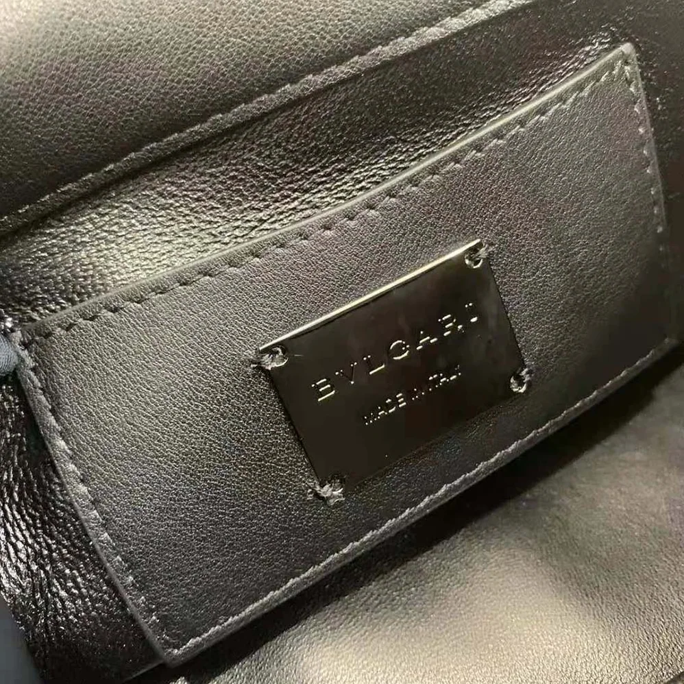 Bvlgari Serpenti Cabochon Crossbody Mini Bag for Women in Black Bvlgari Serpenti Cabochon Crossbody Mini Bag for Women in Black