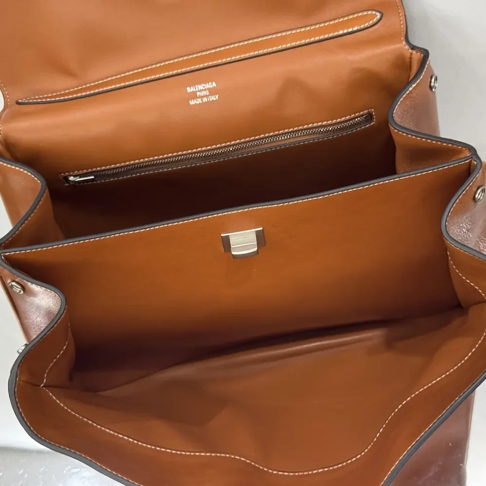 Balenciaga Rodeo Handbag Medium in Tan Cowboy Vegetable Tanned Lambskin Aged for Women in silver Hardware