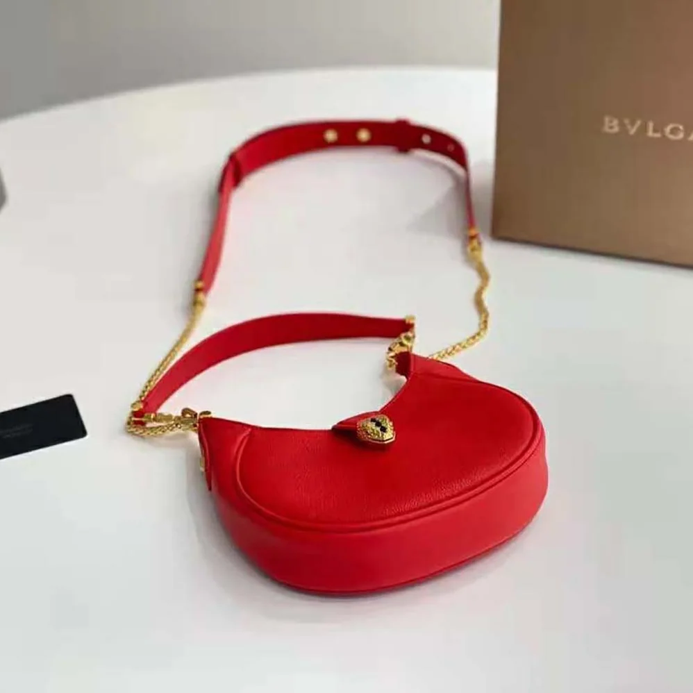 Bvlgari Serpenti Ellipse Crossbody Bag in Calf Leather for Women in Red Bvlgari Serpenti Ellipse Crossbody Bag in Calf Leather for Women in Red