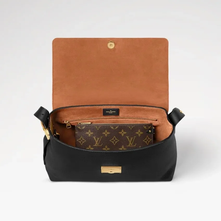 Louis Vuitton Low Key Messenger Black /