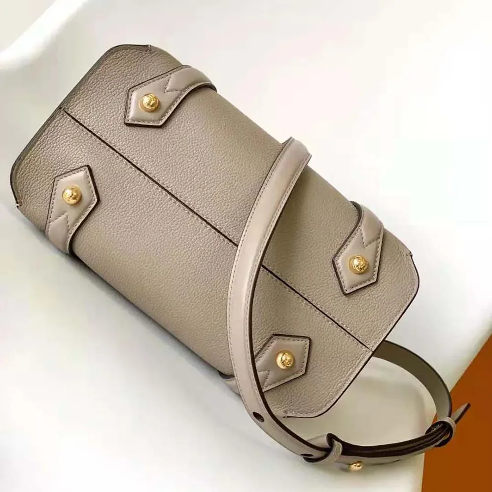 Fendi Boston 365 Dove Gray Leather Bag for Women Fendi Boston 365 Dove Gray Leather Bag for Women