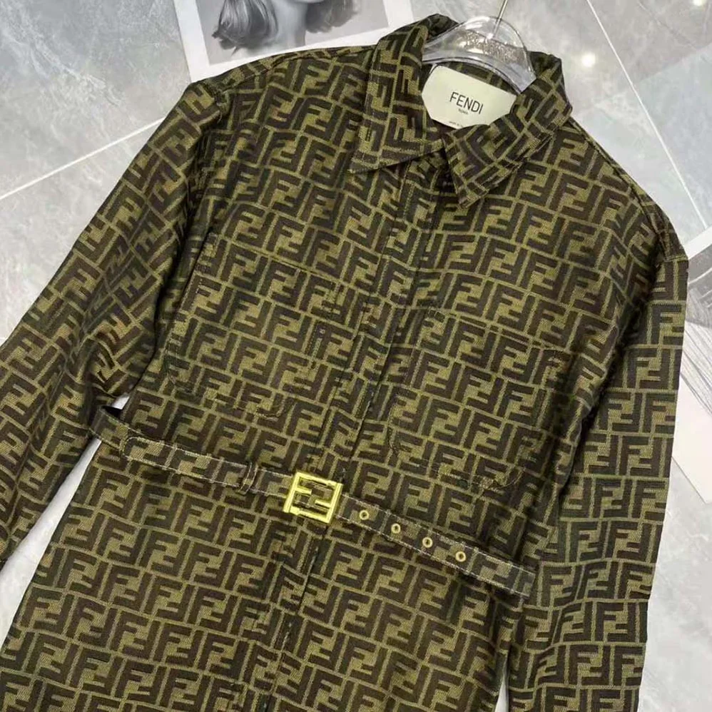 Fendi Single-Breasted Brown Canvas Go for Women in To Jacket Fendi Single-Breasted Brown Canvas Go for Women in To Jacket