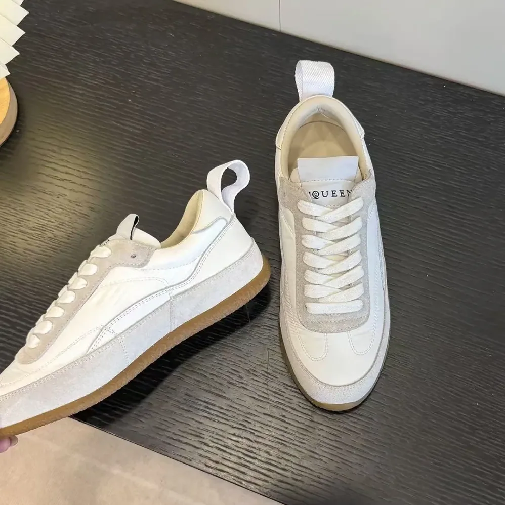 Alexander Mcqueen EC1 Sneaker in White for Unisex Alexander Mcqueen EC1 Sneaker in White for Unisex