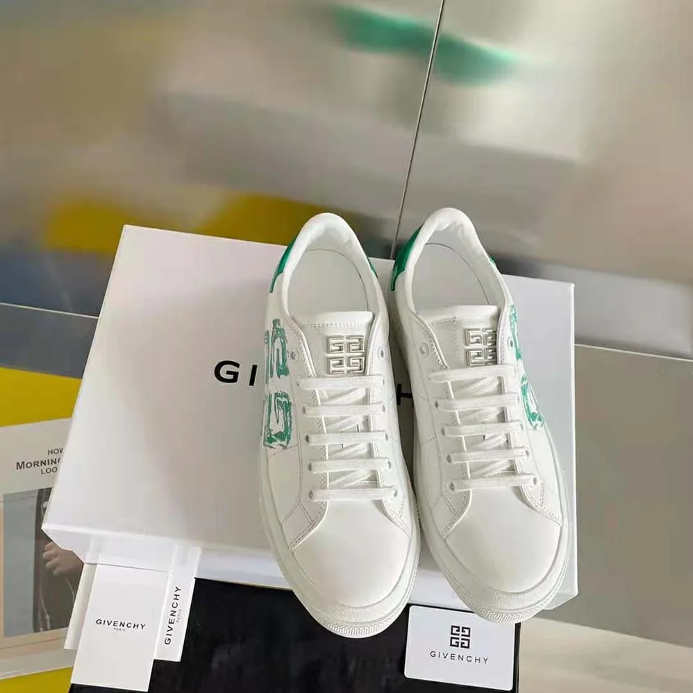 Givenchy Sneakers City Sport in 4G Print Leather for Unisex in Green Givenchy Sneakers City Sport in 4G Print Leather for Unisex in Green