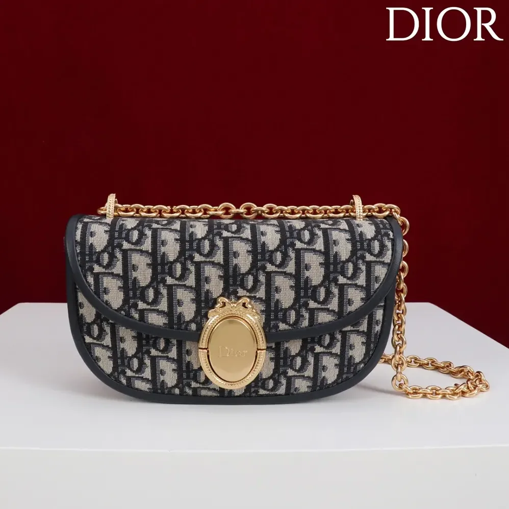 Dior Small Dior Médaillon Flap Bag with Chain Blue Dior Oblique Jacquard for Women Dior Small Dior Médaillon Flap Bag with Chain Blue Dior Oblique Jacquard for Women