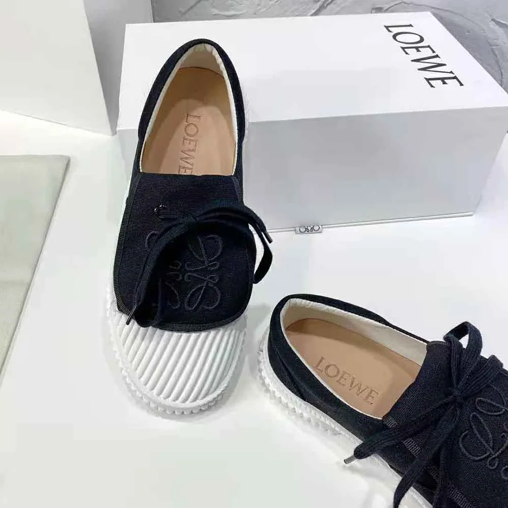 Loewe Anagram Flap Sneaker in Canvas for Women in Black