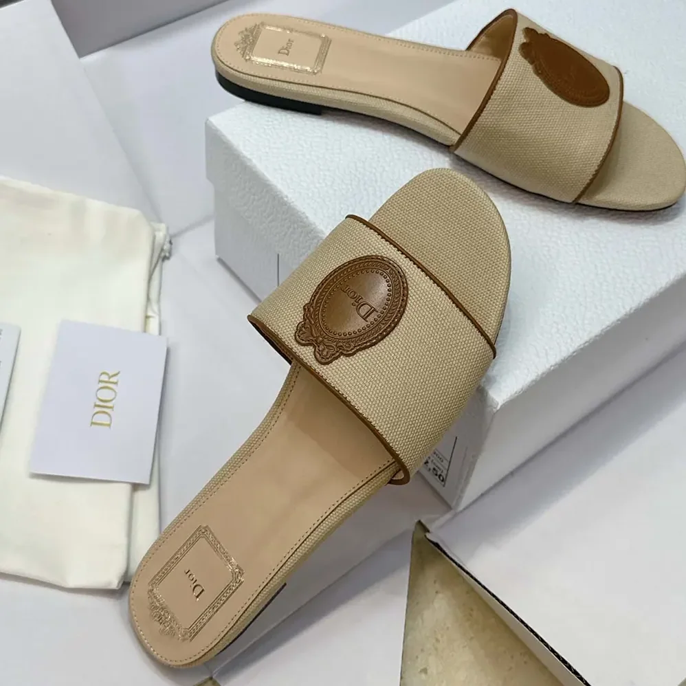 Dior Dioriviera Dior Médaillon Slide Natural Embroidered Cotton and Cognac Brown Calfskin for Women Dior Dioriviera Dior Médaillon Slide Natural Embroidered Cotton and Cognac Brown Calfskin for Women