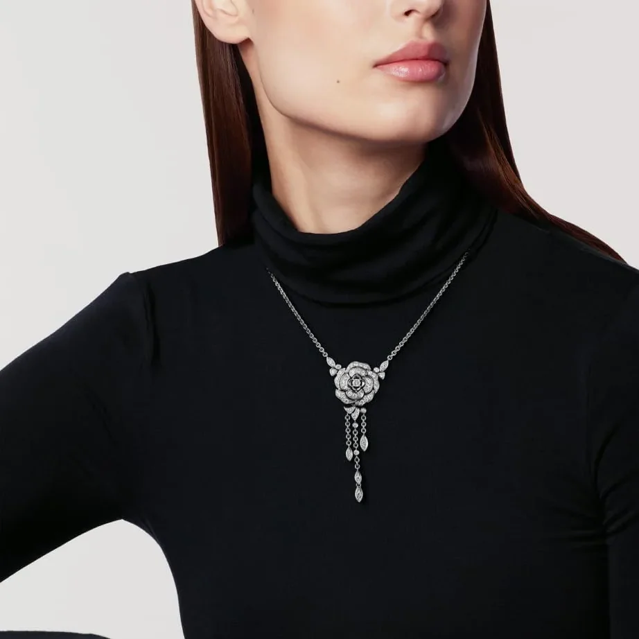 Chanel Bouton De Camélia Transformable Necklace White Gold Chanel Bouton De Camélia Transformable Necklace White Gold