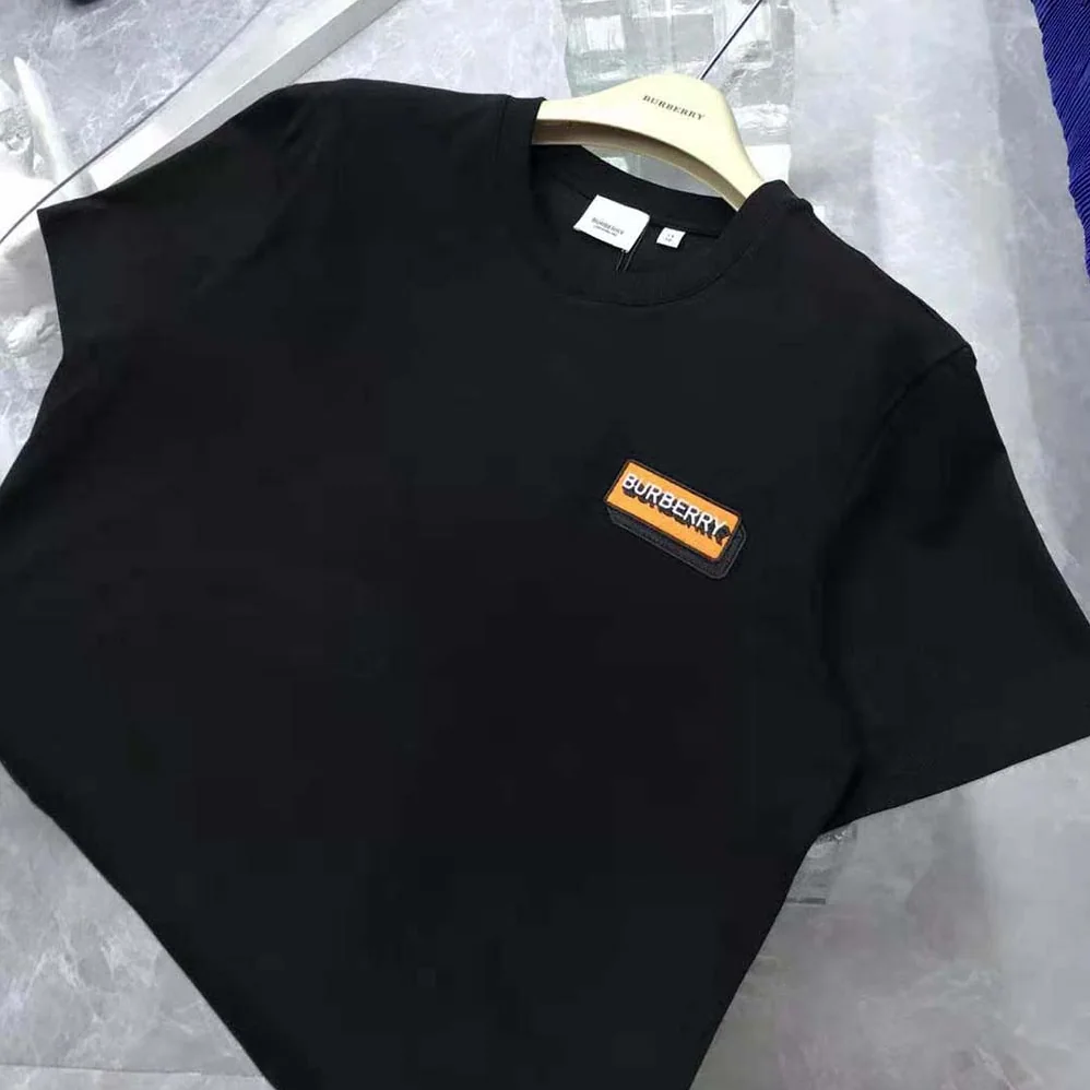 Burberry Logo Appliqué Cotton Oversized T-shirt for Women in Black