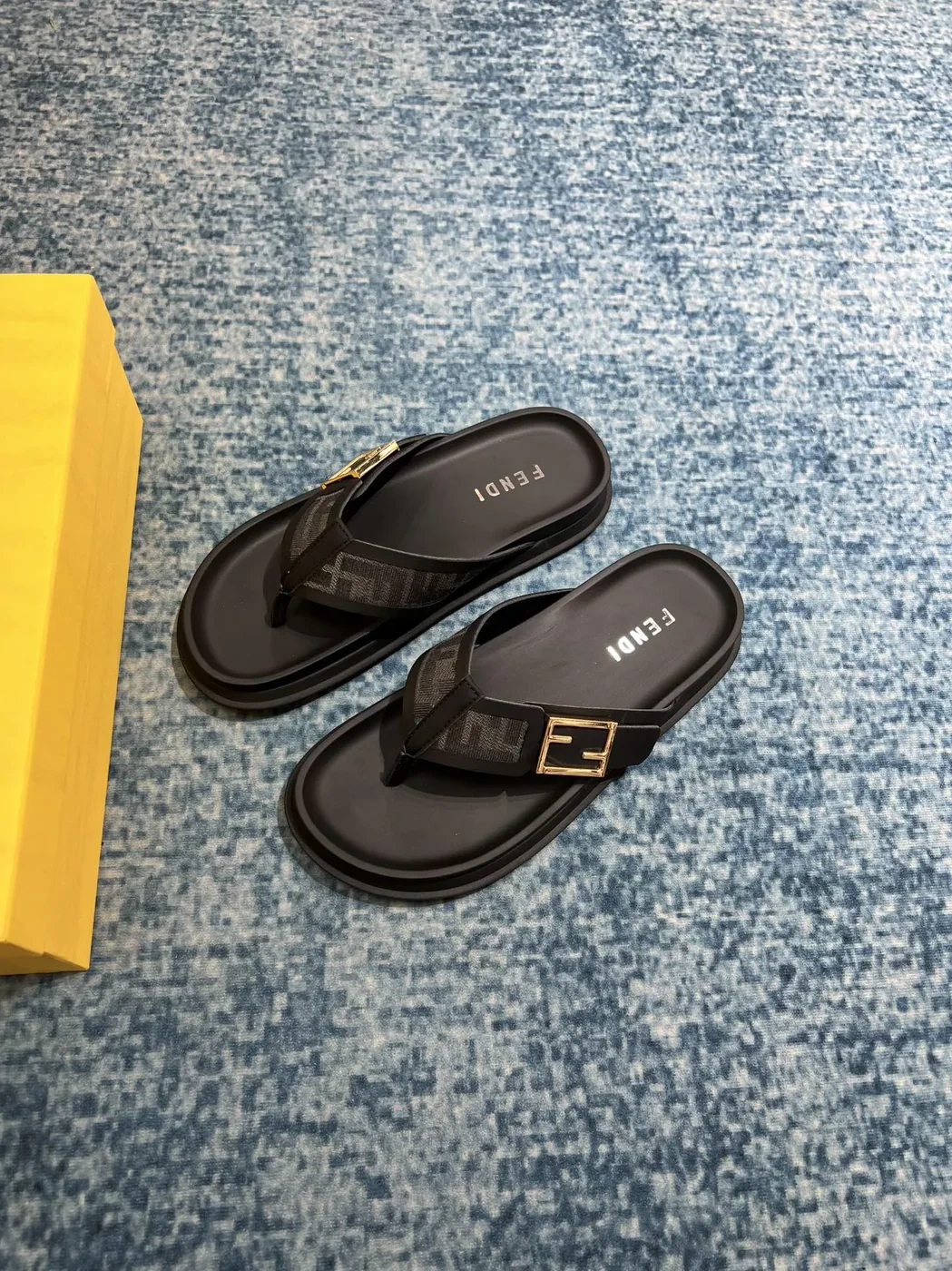 Fendi FF Slides Black Fendi FF Slides Black