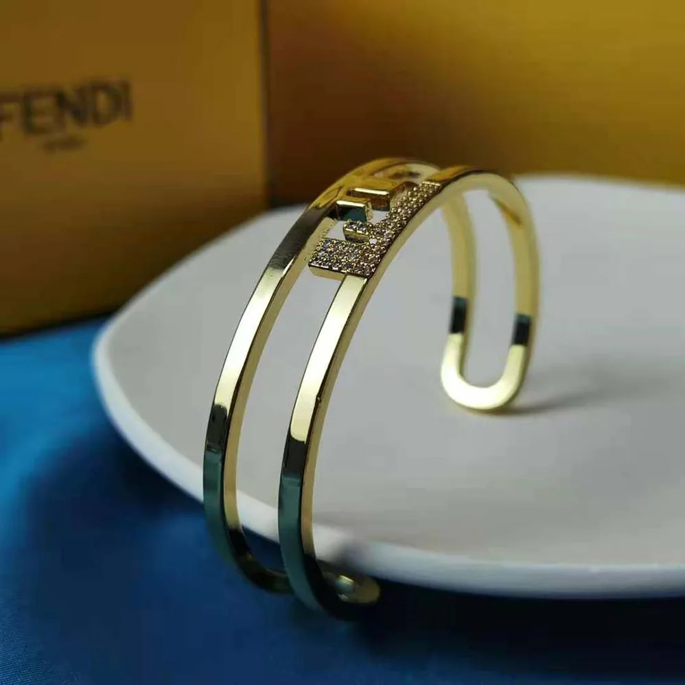 Fendi O'lock Bracelet with Gold for Women in Colored Bracelet Fendi O'lock Bracelet with Gold for Women in Colored Bracelet