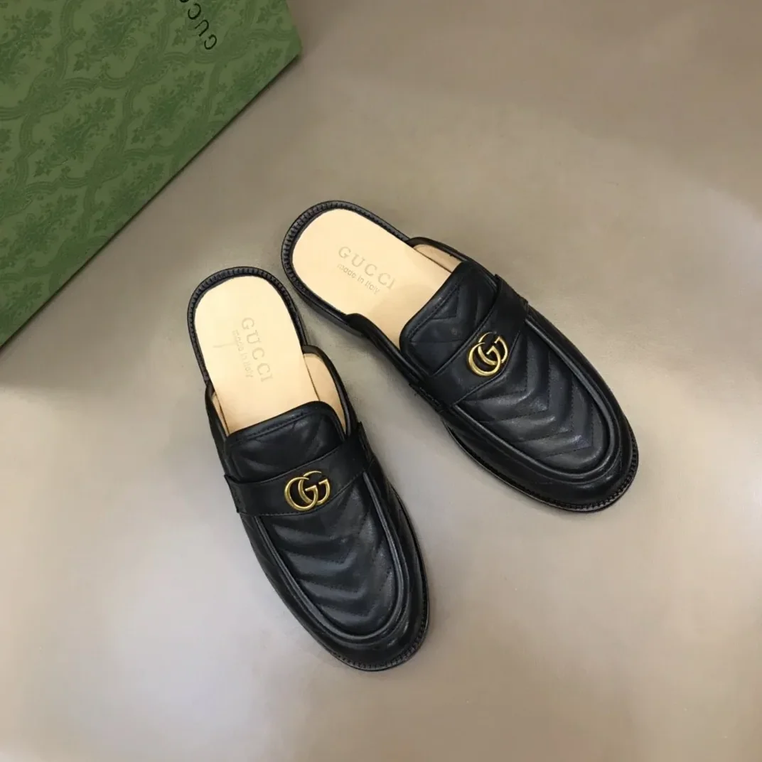 Gucci Slipper With Interlocking G Black Gucci Slipper With Interlocking G Black