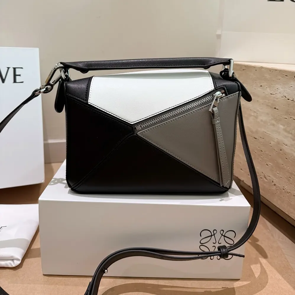 Loewe Small Puzzle Bag in Nappa Calfskin for Unisex in Grey Loewe Small Puzzle Bag in Nappa Calfskin for Unisex in Grey