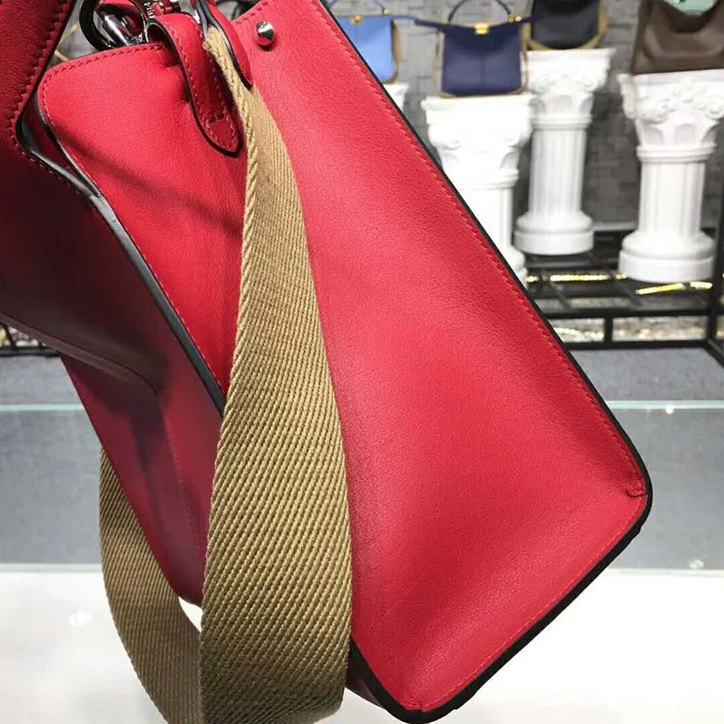 Fendi Peekaboo X-Lite Regular Leather Bag for Women in Red
