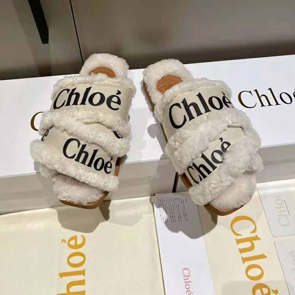 Chloe Woody Flat Mule in Canvas with Shearling for Women Chloe Woody Flat Mule in Canvas with Shearling for Women