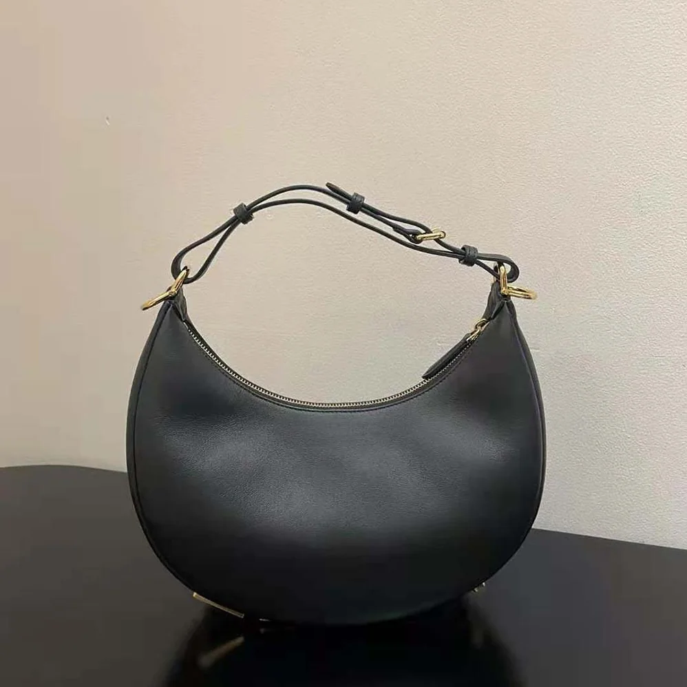 Fendi Fendigraphy Small Black Leather Bag for Women in Black Fendi Fendigraphy Small Black Leather Bag for Women in Black