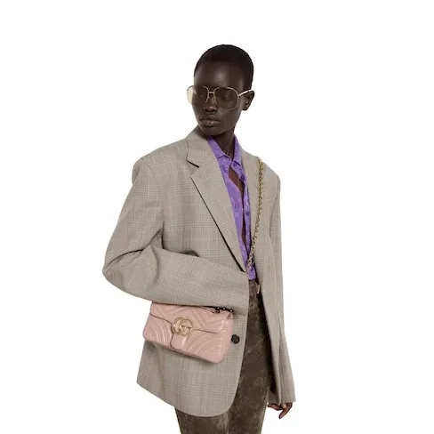 Gucci Marmont Small Shoulder Bag in Pink Beige Gold Hardware Gucci Marmont Small Shoulder Bag in Pink Beige Gold Hardware