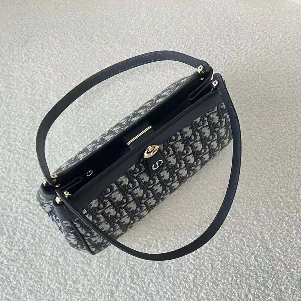 Dior Medium Dior Key Bag Blue Dior Oblique Jacquard for Women Dior Medium Dior Key Bag Blue Dior Oblique Jacquard for Women