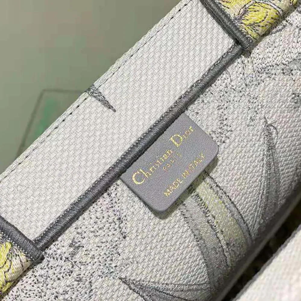 Dior Large Dior Book Tote White Multicolor Rêve D'Infini Embroidery for Women Dior Large Dior Book Tote White Multicolor Rêve D'Infini Embroidery for Women