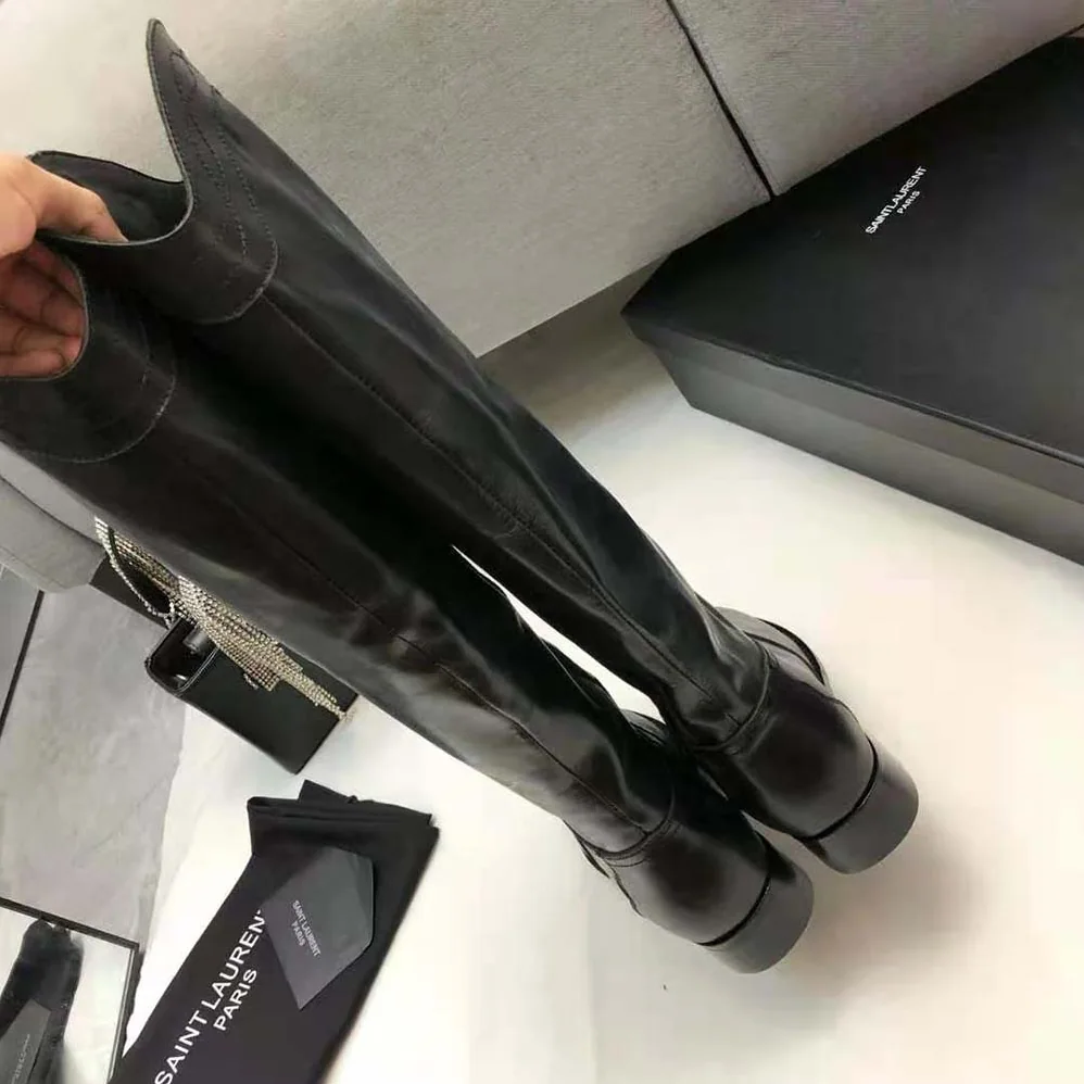 Saint Laurent YSL Kate Boots in Smooth Leather for Women in Black Saint Laurent YSL Kate Boots in Smooth Leather for Women in Black