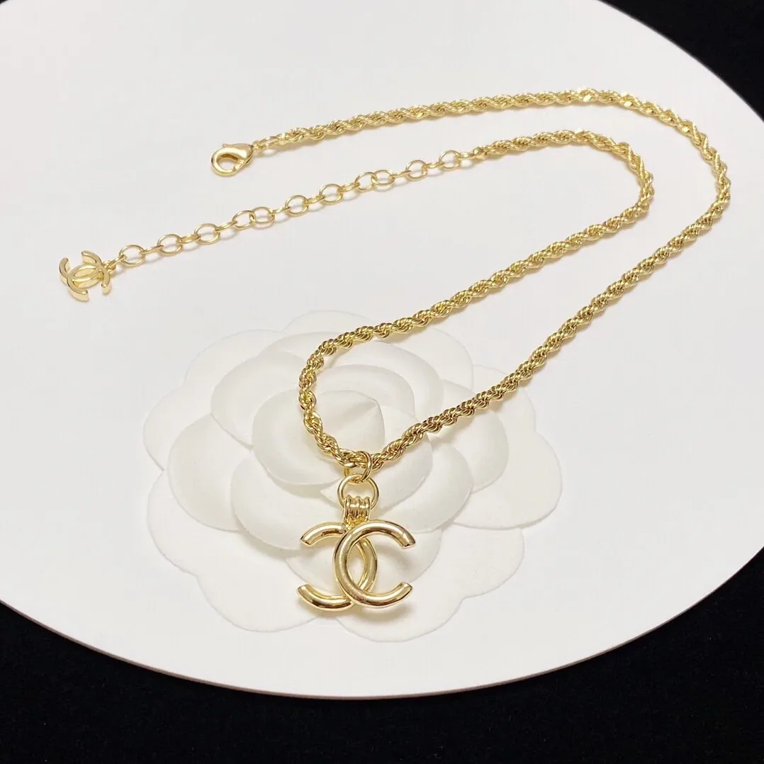 Chanel CC Necklace Gold Chanel CC Necklace Gold