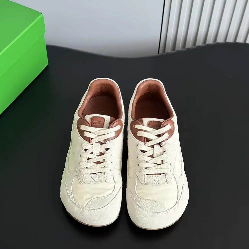 Bottega Veneta Orbit Flash Sneaker for Unisex in Beige