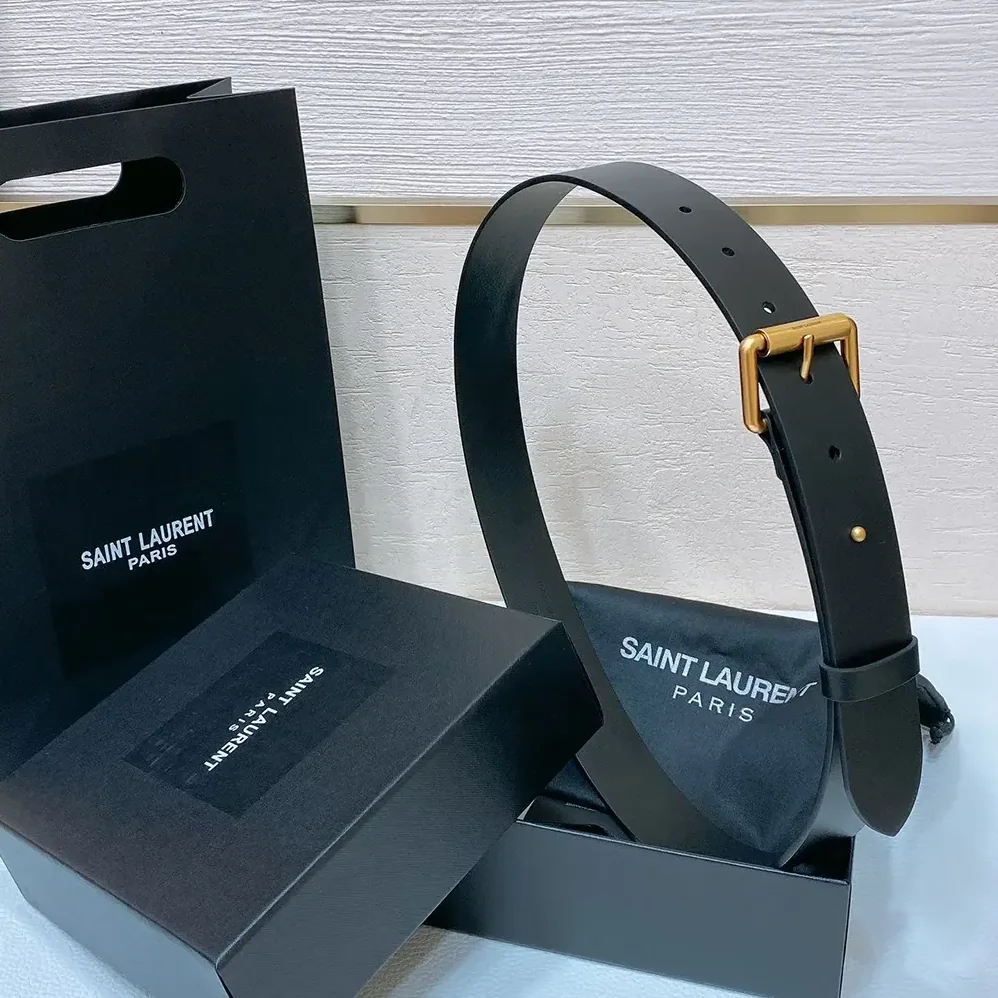Saint Laurent YSL Motorcycle Belt in Leather for Unisex in Black Saint Laurent YSL Motorcycle Belt in Leather for Unisex in Black