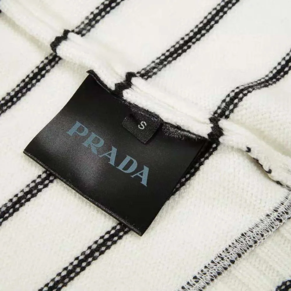 Prada Wool and Cashmere Crew-neck Sweater for Women in White Prada Wool and Cashmere Crew-neck Sweater for Women in White