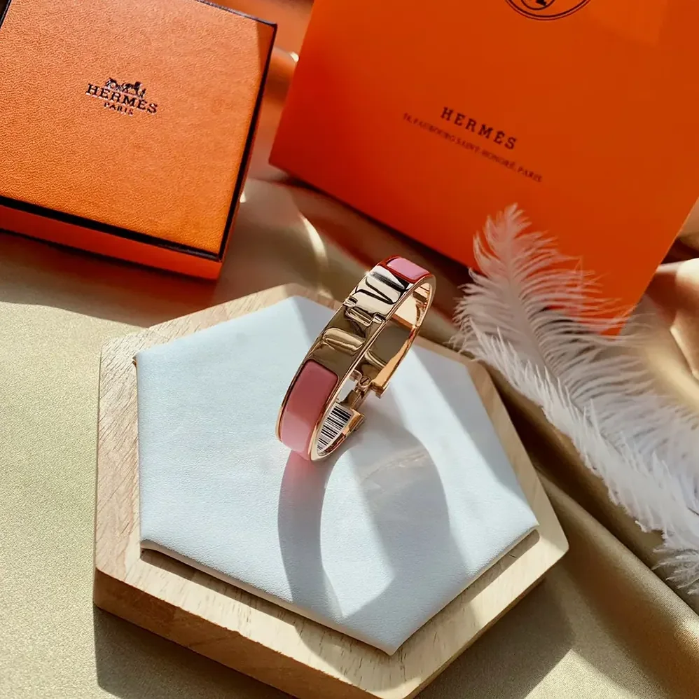 Hermes Clic H Bracelet for Unisex in Pink
