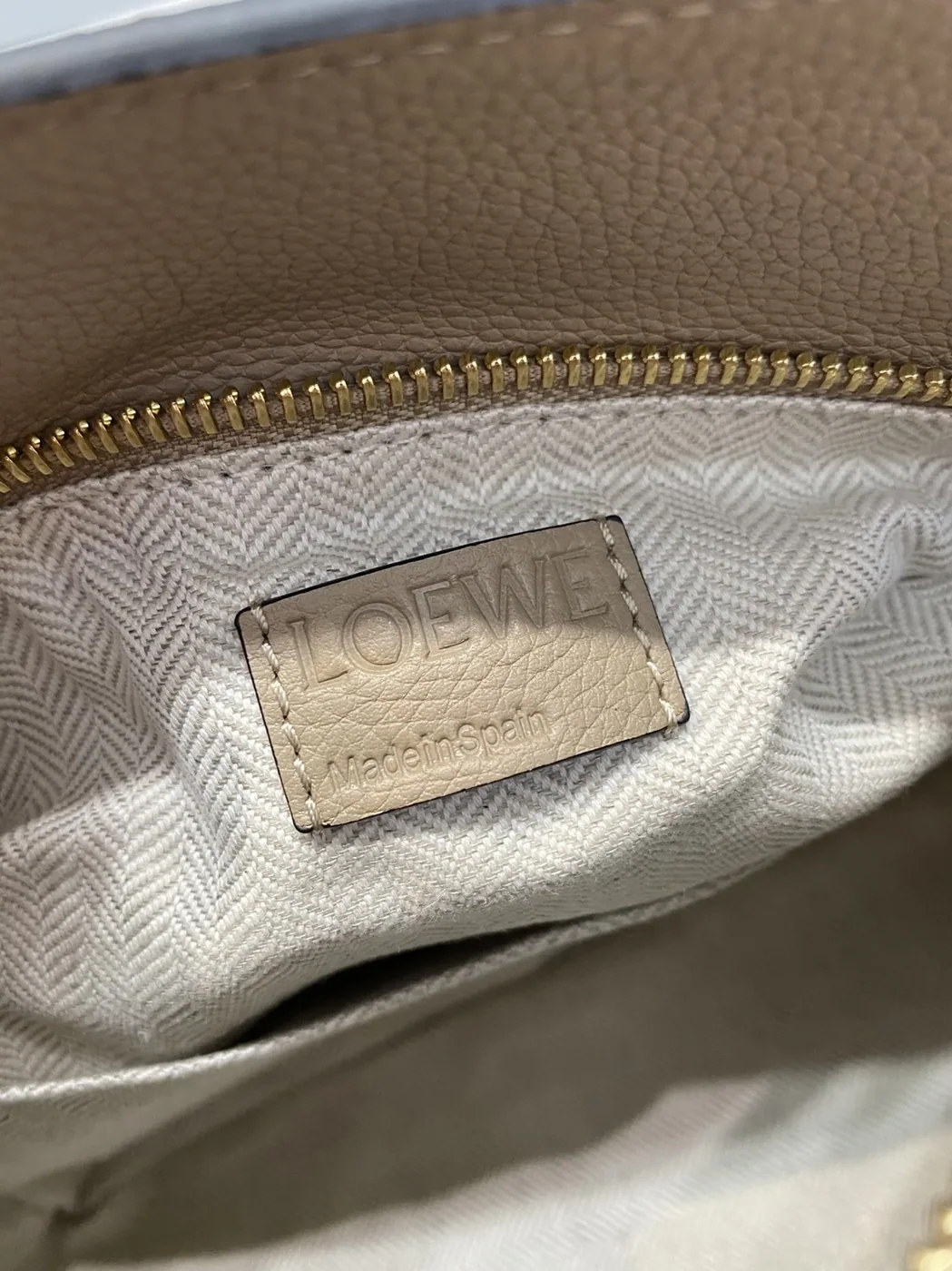 Loewe Small Puzzle Bag Caramel / Loewe Small Puzzle Bag Caramel /