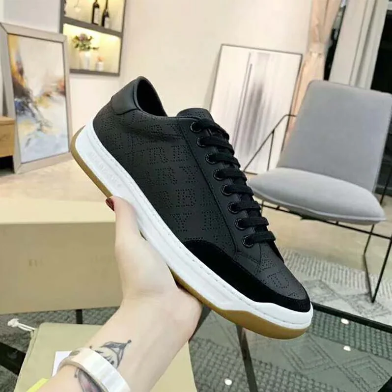 Burberry Shoes Logo Print Leather Sneakers for Men in Black Burberry Shoes Logo Print Leather Sneakers for Men in Black