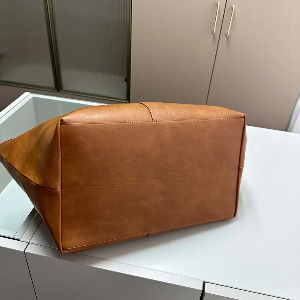Saint Laurent YSL Y Tote in Leather for Women in Brown