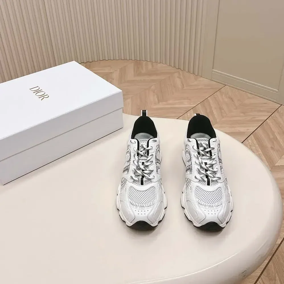 Dior Chrono Sneaker White and Black Mesh with Leather for Women in Effect Panels Dior Chrono Sneaker White and Black Mesh with Leather for Women in Effect Panels