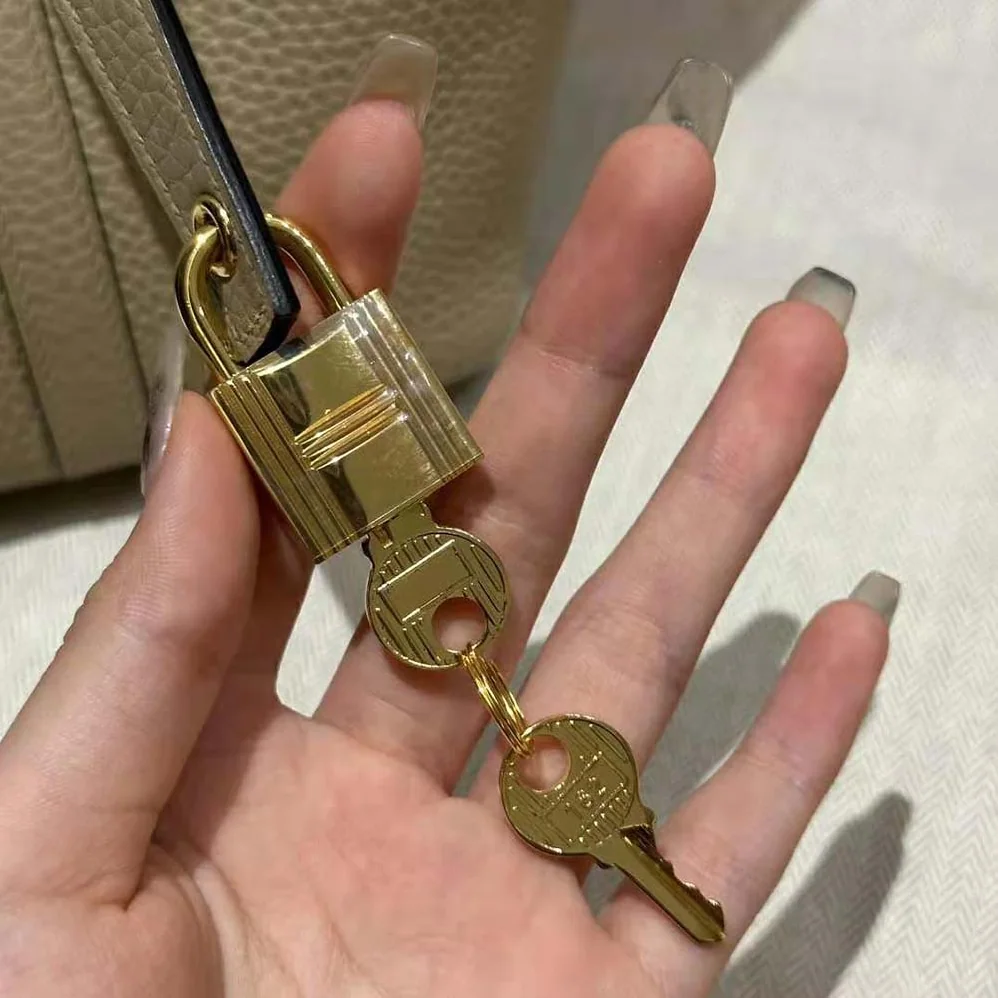 Hermes Picotin Lock 18cm in Clémence leather for Women in Gray