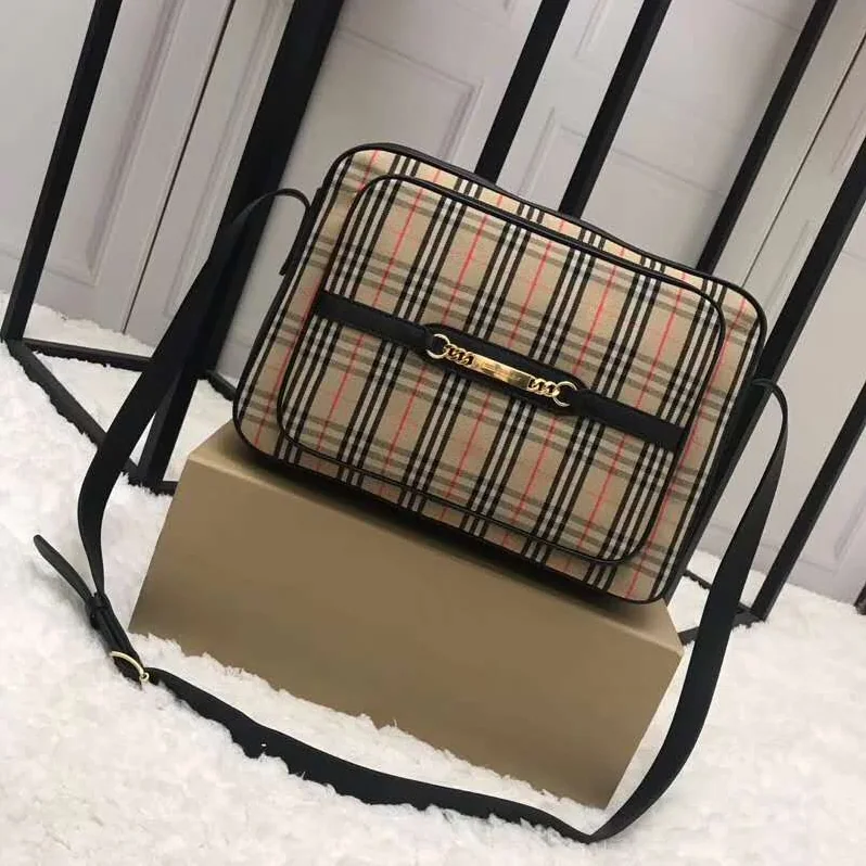 Burberry The Large 1983 Check Link Camera Bag for Unisex in Navy Burberry The Large 1983 Check Link Camera Bag for Unisex in Navy