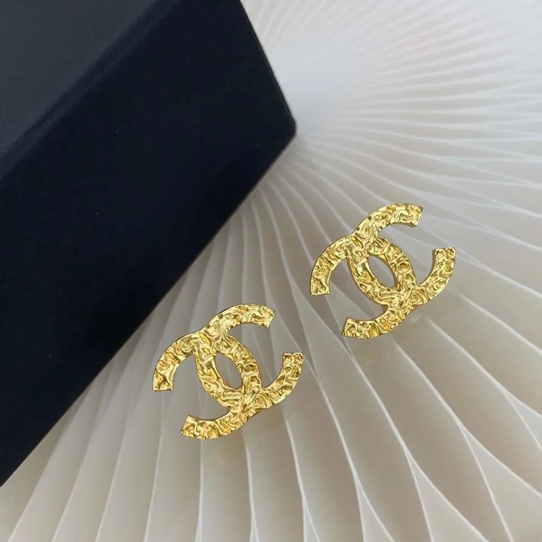 Chanel CC Earrings Gold Chanel CC Earrings Gold