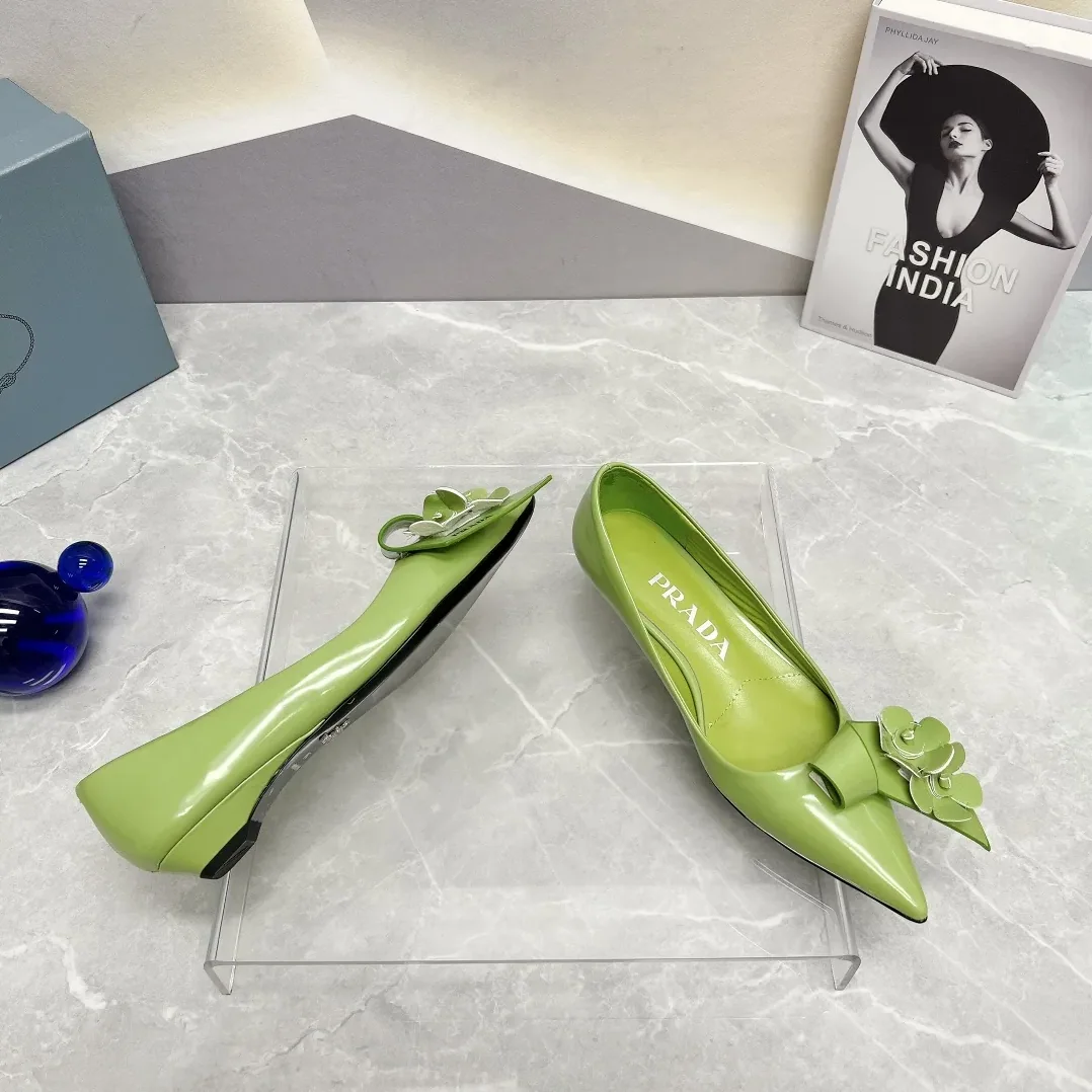 Prada Patent Pumps Green Prada Patent Pumps Green