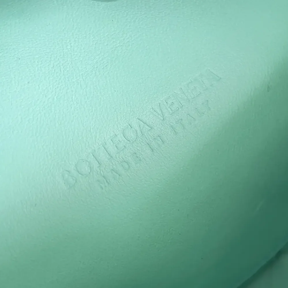 Bottega Veneta Small Andiamo Parachute for Women in Green oasis