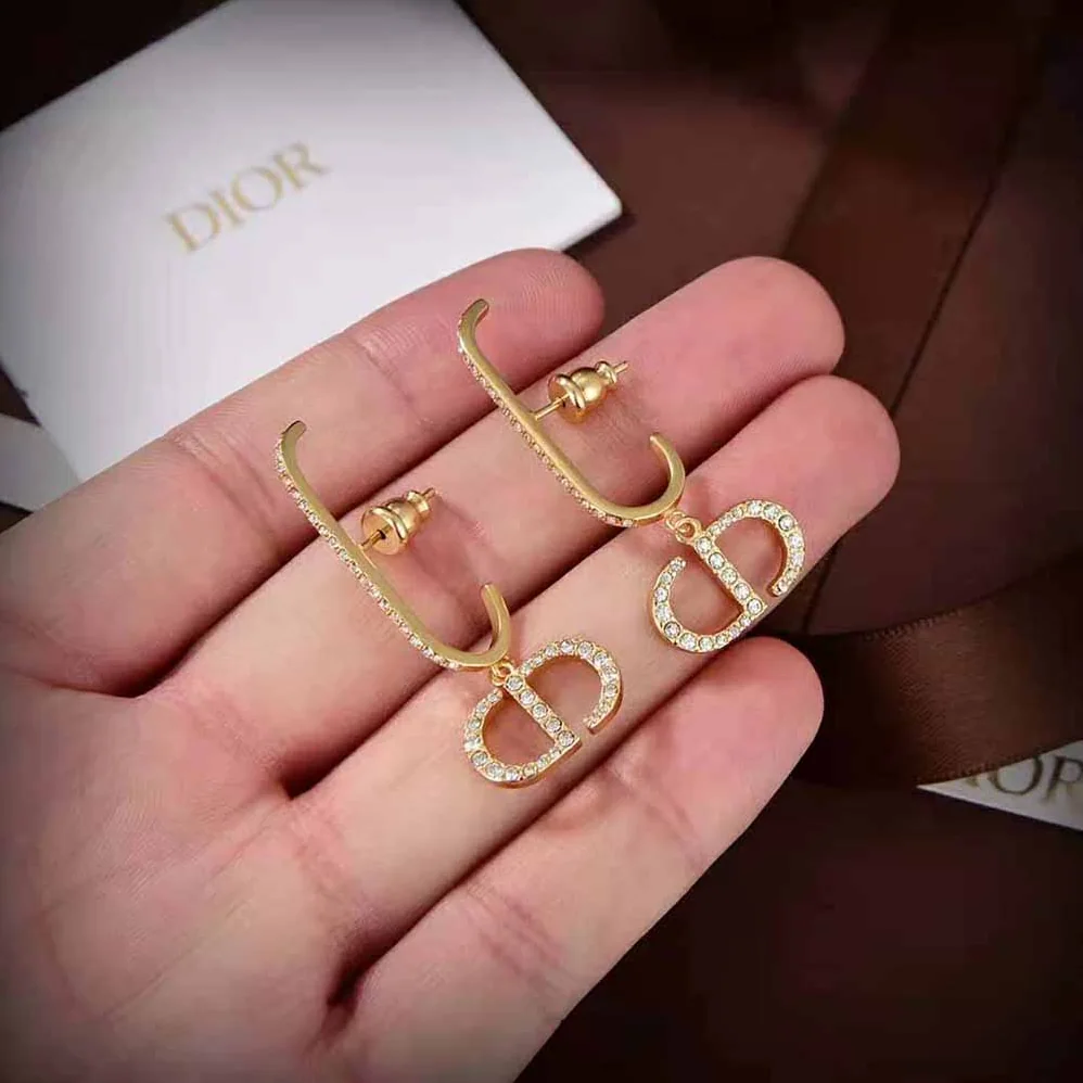 Dior 30 Montaigne Earrings Gold-Finish Metal and White Crystals for Women Dior 30 Montaigne Earrings Gold-Finish Metal and White Crystals for Women