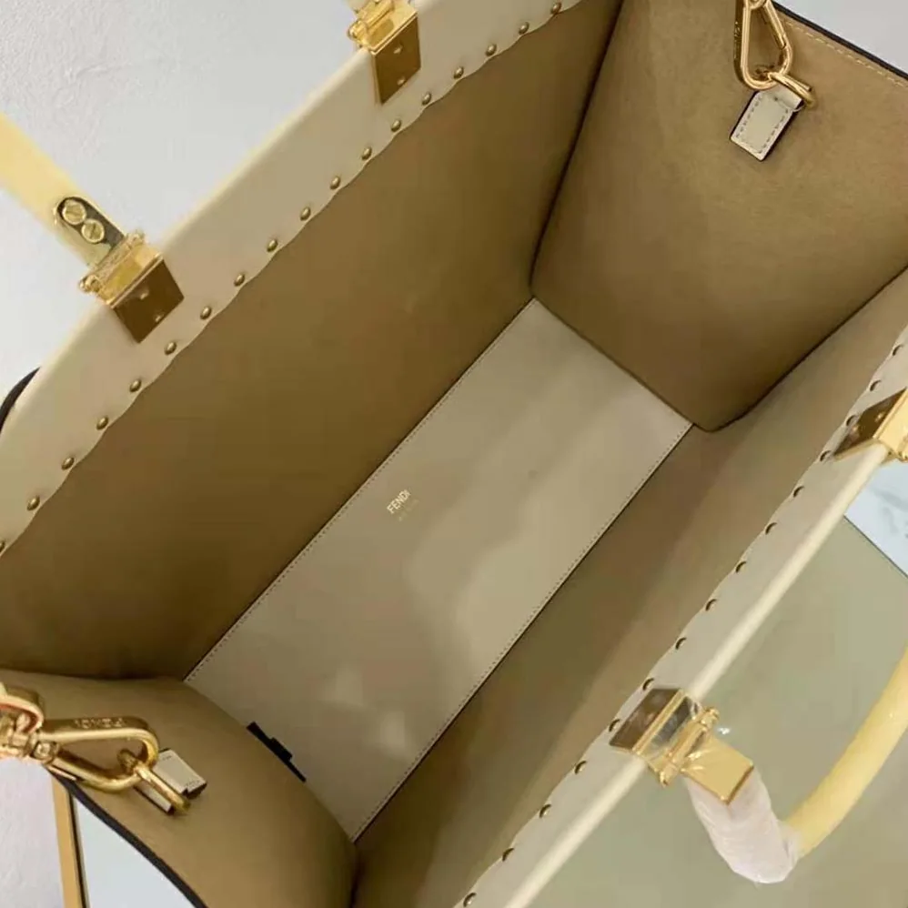 Fendi Sunshine Medium White Leather Shopper for Women