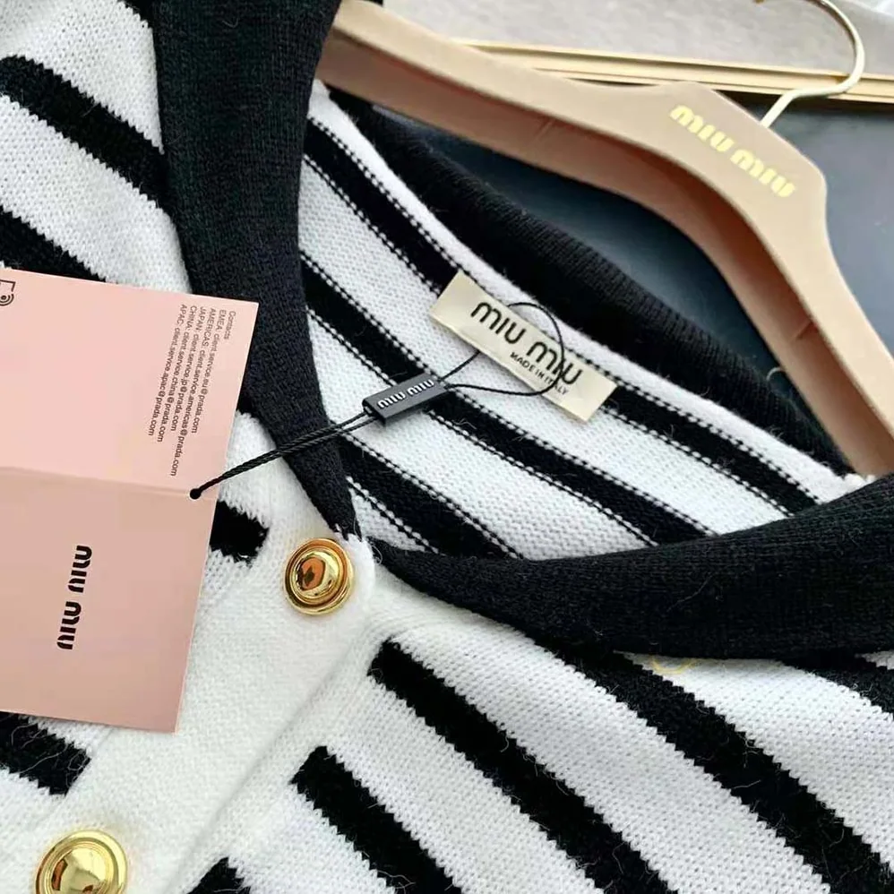 Miu Miu Cashmere Cardigan with Intarsia Logo for Women in White Miu Miu Cashmere Cardigan with Intarsia Logo for Women in White