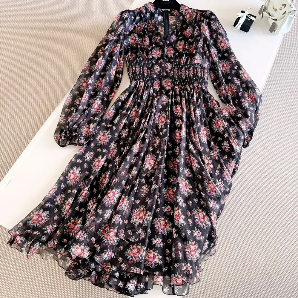Dolce Gabbana D&G Small Flower Bouquets for Women in print Chiffon Dress Dolce Gabbana D&G Small Flower Bouquets for Women in print Chiffon Dress