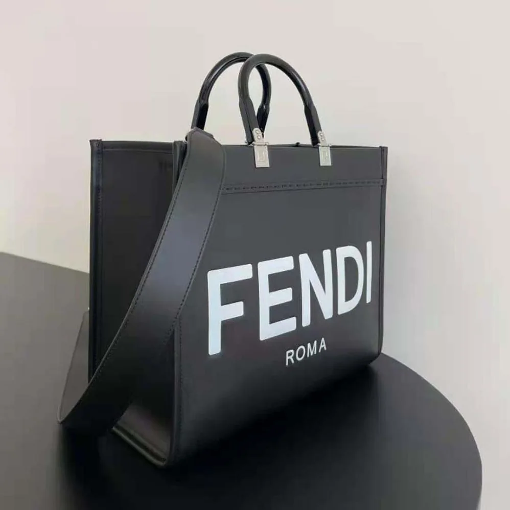 Fendi Sunshine Medium Black Leather Shopper for Women