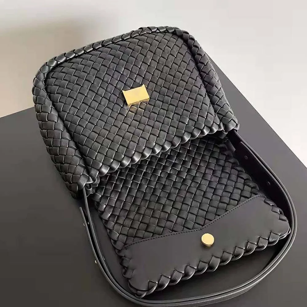 Bottega Veneta Cobble Shoulder Bag Small Padded Intreccio Leather for Women in Black Bottega Veneta Cobble Shoulder Bag Small Padded Intreccio Leather for Women in Black