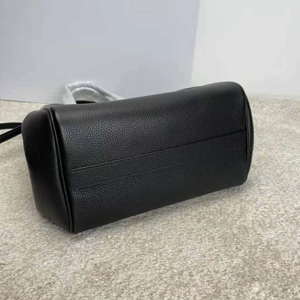 Celine Small Folded Cabas in Grained Calfskin for Women in Black