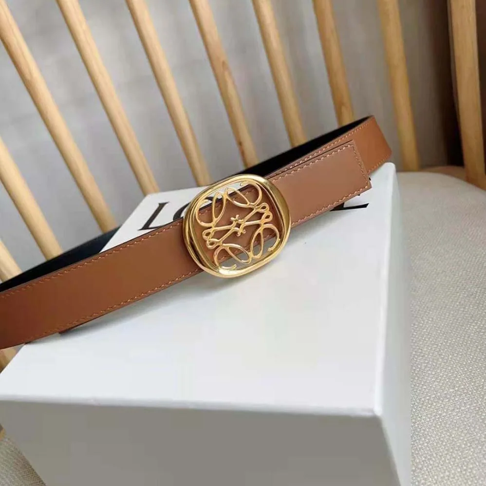Loewe Reversible Anagram Ellipse Belt in Smooth Calfskin for Women in Tan Loewe Reversible Anagram Ellipse Belt in Smooth Calfskin for Women in Tan